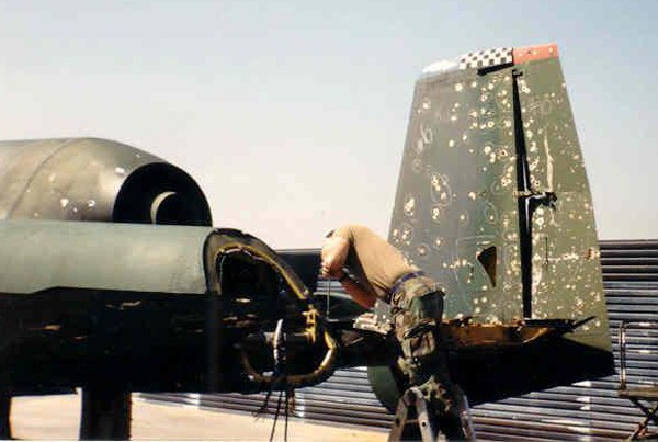 [A-10 harci sérülés]