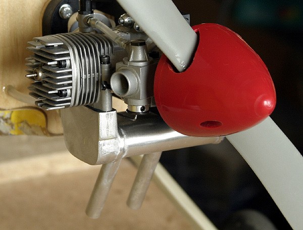 [Yak 54 törzs - motor beszerelve]